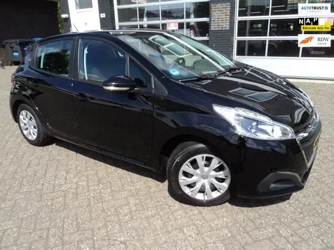 Peugeot 208 1.2 PureTech Blue Lion Cruise Navi Trekhaak