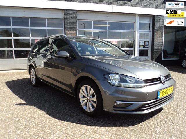Volkswagen GOLF Variant 1.0 TSI Comfortline Business